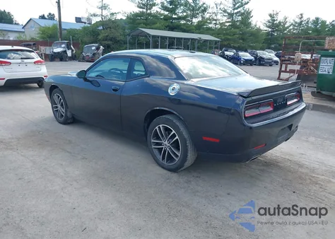 2019 Dodge Challenger Sxt Awd from USA, damaged, VIN 2C3CDZGG8KH616721
